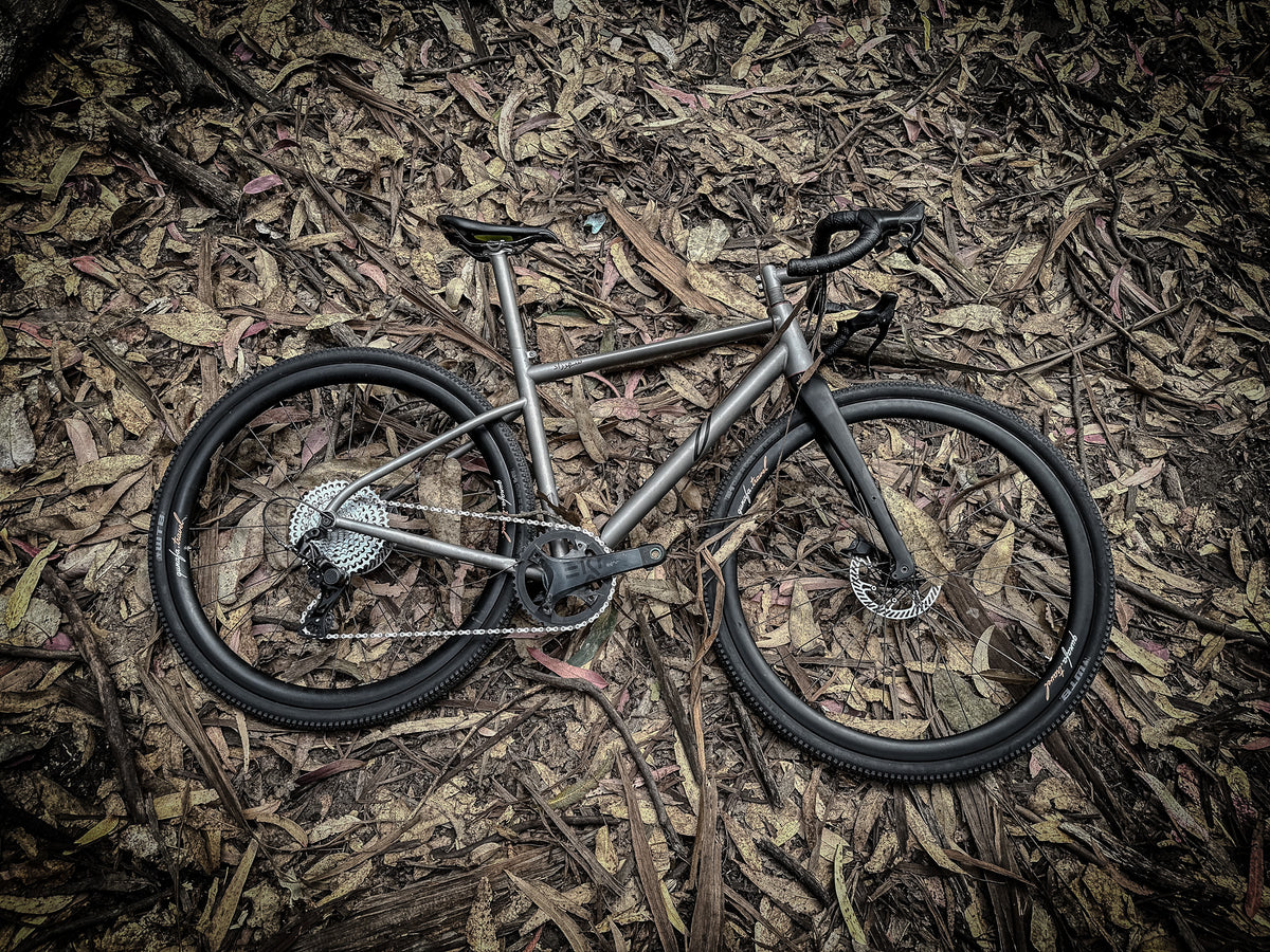 Shahrazad Classic — Titanium